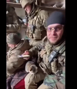 皇冠信用网会员_数十名俄军吞枪自杀皇冠信用网会员,多名女兵被炸死!用枪爆头会有痛苦吗?