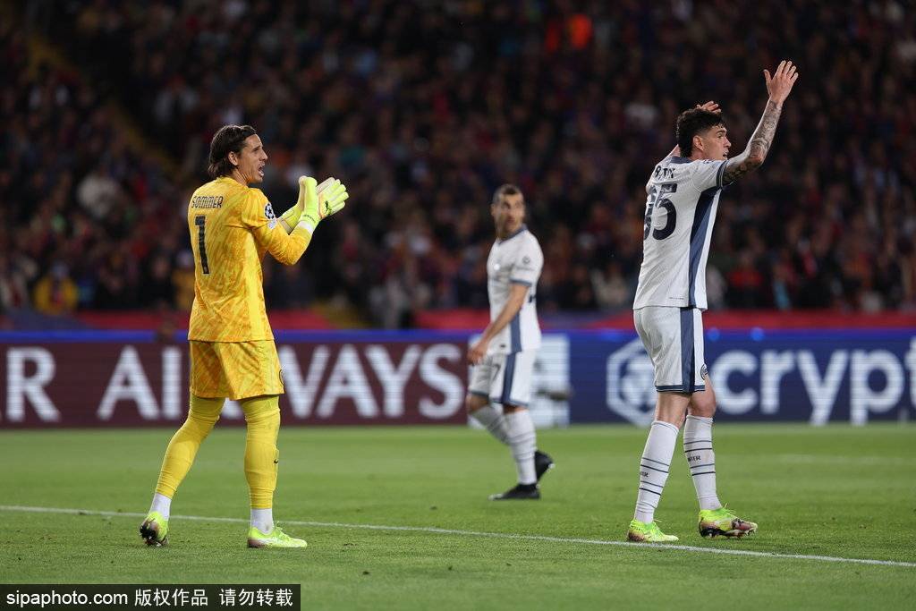 皇冠信用网登_欧冠-进球大战皇冠信用网登！邓弗里斯2射1传亚马尔破门 巴萨3-3国米