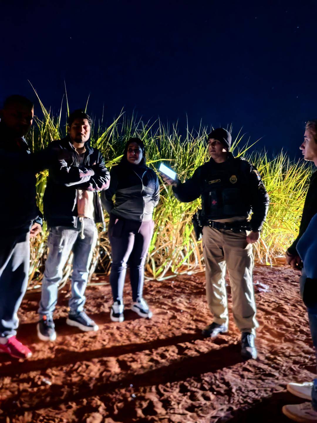 皇冠信用网会员注册_中国女游客巴西乘坐夜间大巴遭劫:戴着黑面罩、穿着防弹衣皇冠信用网会员注册,用枪指着我大声嚷嚷