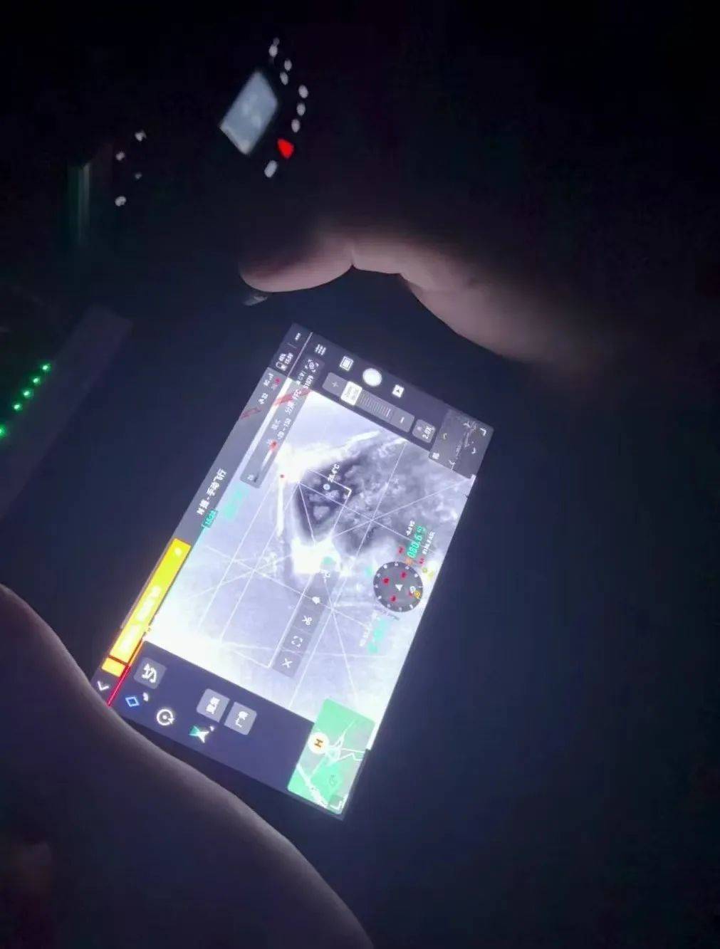 皇冠信用网登2代理_七旬老人在玉米地走失皇冠信用网登2代理,四枚信号弹照亮归途