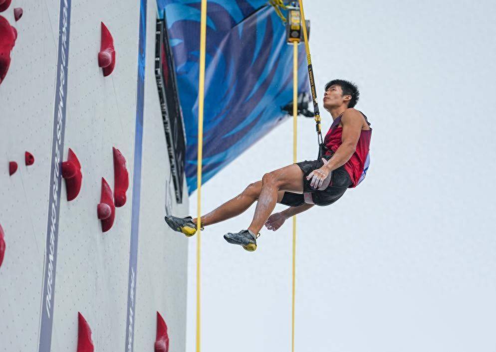 丹麦丙组联赛_成都世运会｜全天综合：英雄相惜 奖牌之外亦荣耀