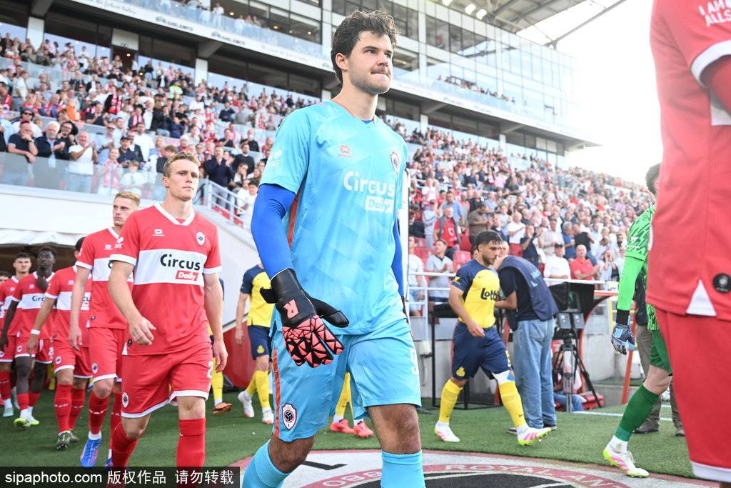 尼斯vs欧塞尔_红魔新门将即将加盟！罗马诺爆料曼联签下比利时门将拉门斯尼斯vs欧塞尔，转会费2500万欧