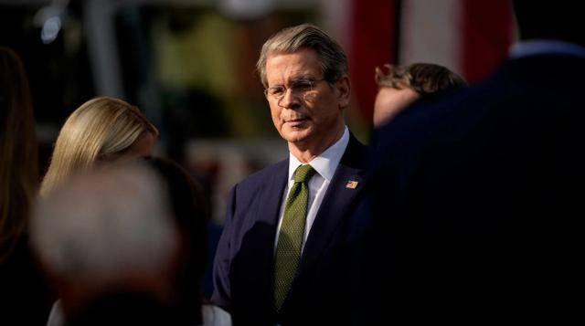 皇冠信用网怎么代理_中美谈了6小时皇冠信用网怎么代理，特朗普感叹：美国不行了！西班牙收到中方大礼