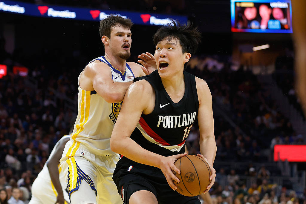 皇冠信用平台出租出售_季前赛-杨翰森首秀4+4+1+6犯离场 开拓者负勇士