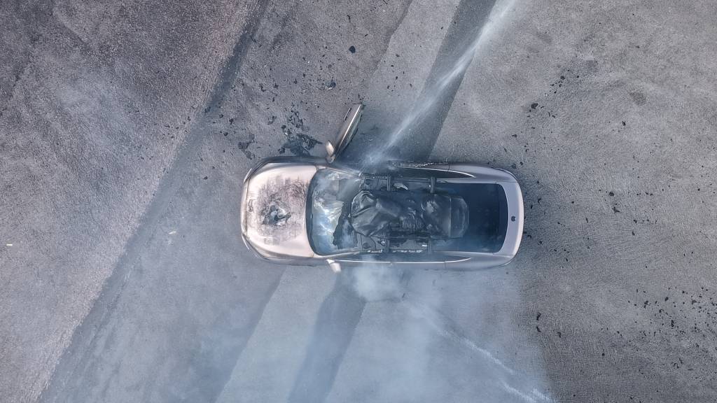 皇冠会员如何申请
_一辆蔚来牌轿车在大理一景区外起火皇冠会员如何申请
,一家四口撤离及时无伤亡