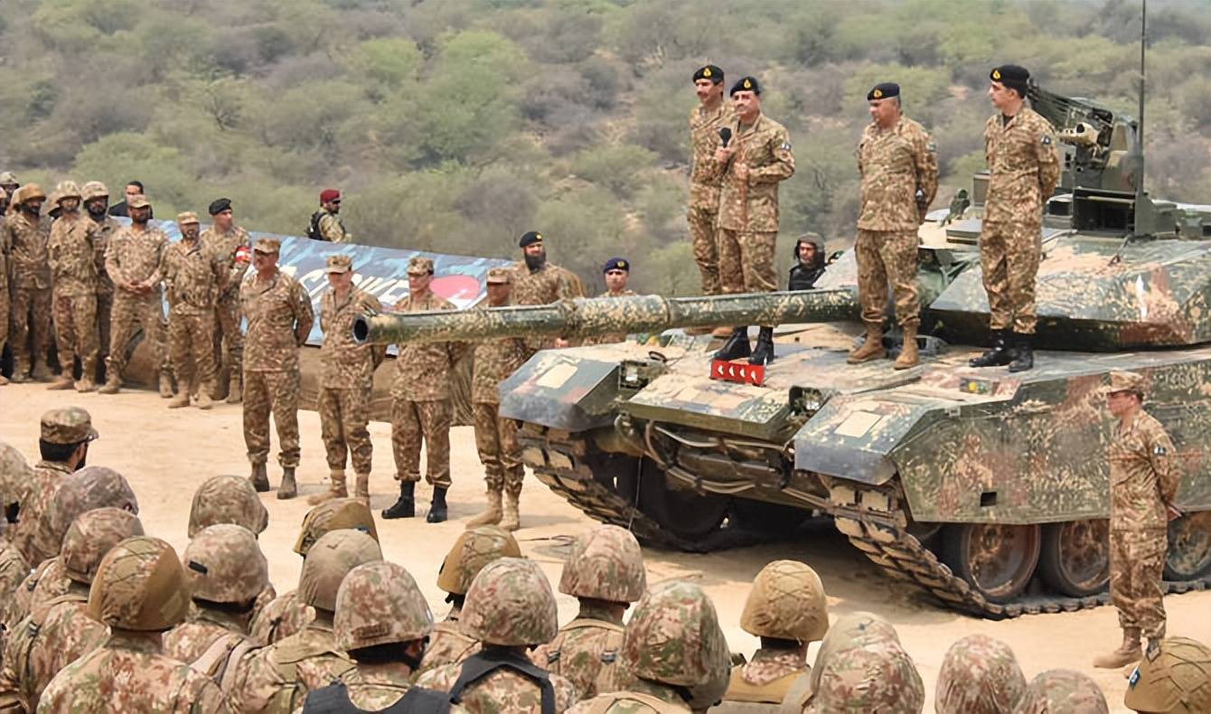 皇冠信用出租代理_终于被巴铁打疼了皇冠信用出租代理，阿富汗将袭击枭龙和歼-10，特朗普喊话他要管