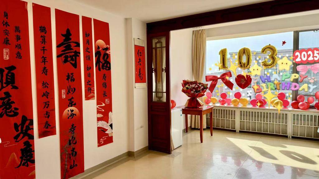 信用网皇冠申请注册_独家｜友人追忆杨振宁：信用网皇冠申请注册他没能二度获诺奖是一个遗憾