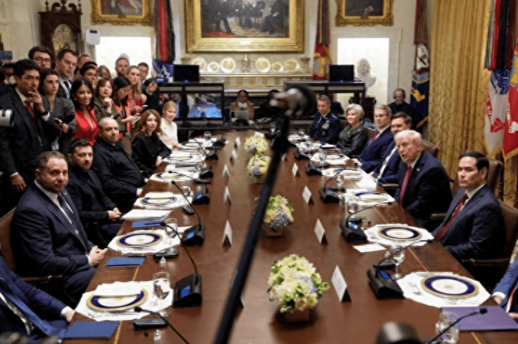 皇冠信用网注册_美俄总统会晤黄了？两国外长推迟会面皇冠信用网注册，特朗普：不完全排除乌克兰获胜