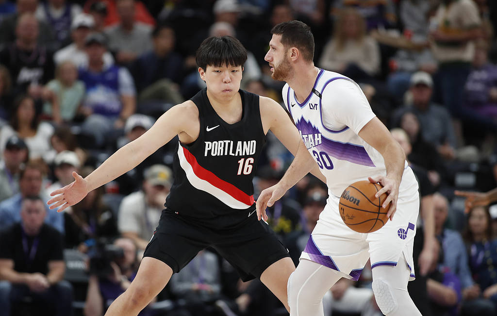 皇冠信用盘账号申请
_杨瀚森2分0板2犯霍乐迪27+8 开拓者险胜爵士