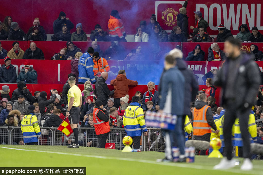 皇冠信用网结算日
_曼联输给埃弗顿:阿莫林的执教能力与阵容建设的挑战