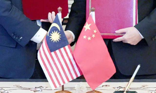 皇冠信用网代理_与美国签协议皇冠信用网代理，犯了众怒！中方严正关切，马来西亚急赴华澄清