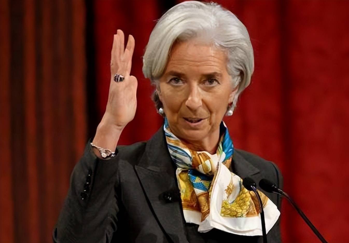 皇冠信用庄家
_美国做梦都没想到皇冠信用庄家
,泽连斯基态度空前强硬,乌克兰拒绝任何割土,对外释放信号非同寻常