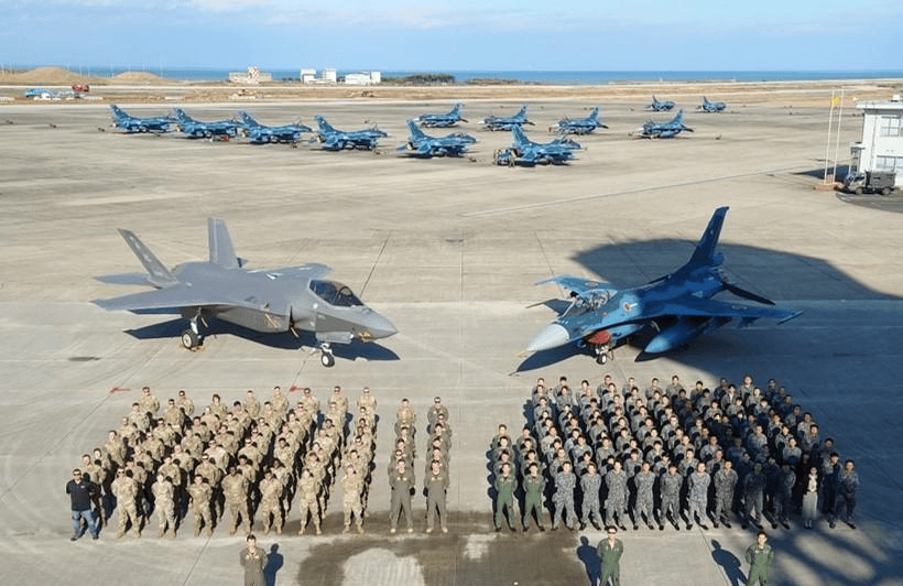 如何申请皇冠信用网_美轰炸机来了如何申请皇冠信用网，不许中国改变现状？遇上歼16，将重现猎火鸡名场面