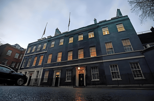 皇冠信用盘开户
_最幼稚总统诞生皇冠信用盘开户
!英国毫不留情地给了米莱一记响亮的“国际耳光”