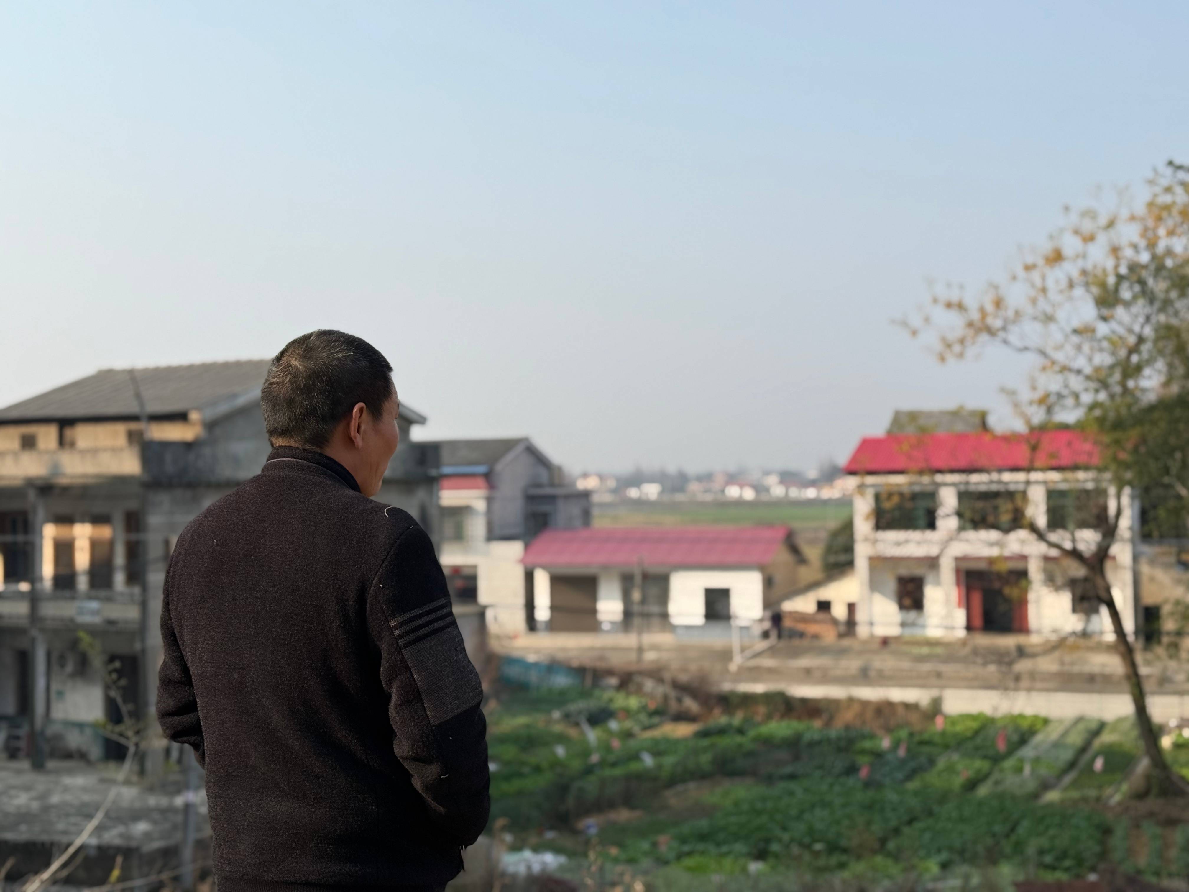 皇冠信用网怎么代理_曾因12字跟评被拘5天男子：今后再说“豆腐渣工程”时只写“豆腐”