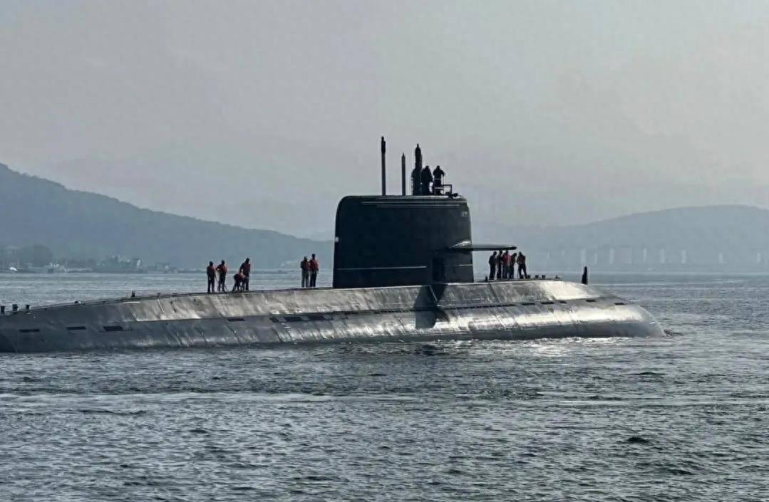 皇冠信用网登2代理_潜艇“下饺子”皇冠信用网登2代理，印媒惊讶4艘039B同时造，火力升级颠覆印巴海战