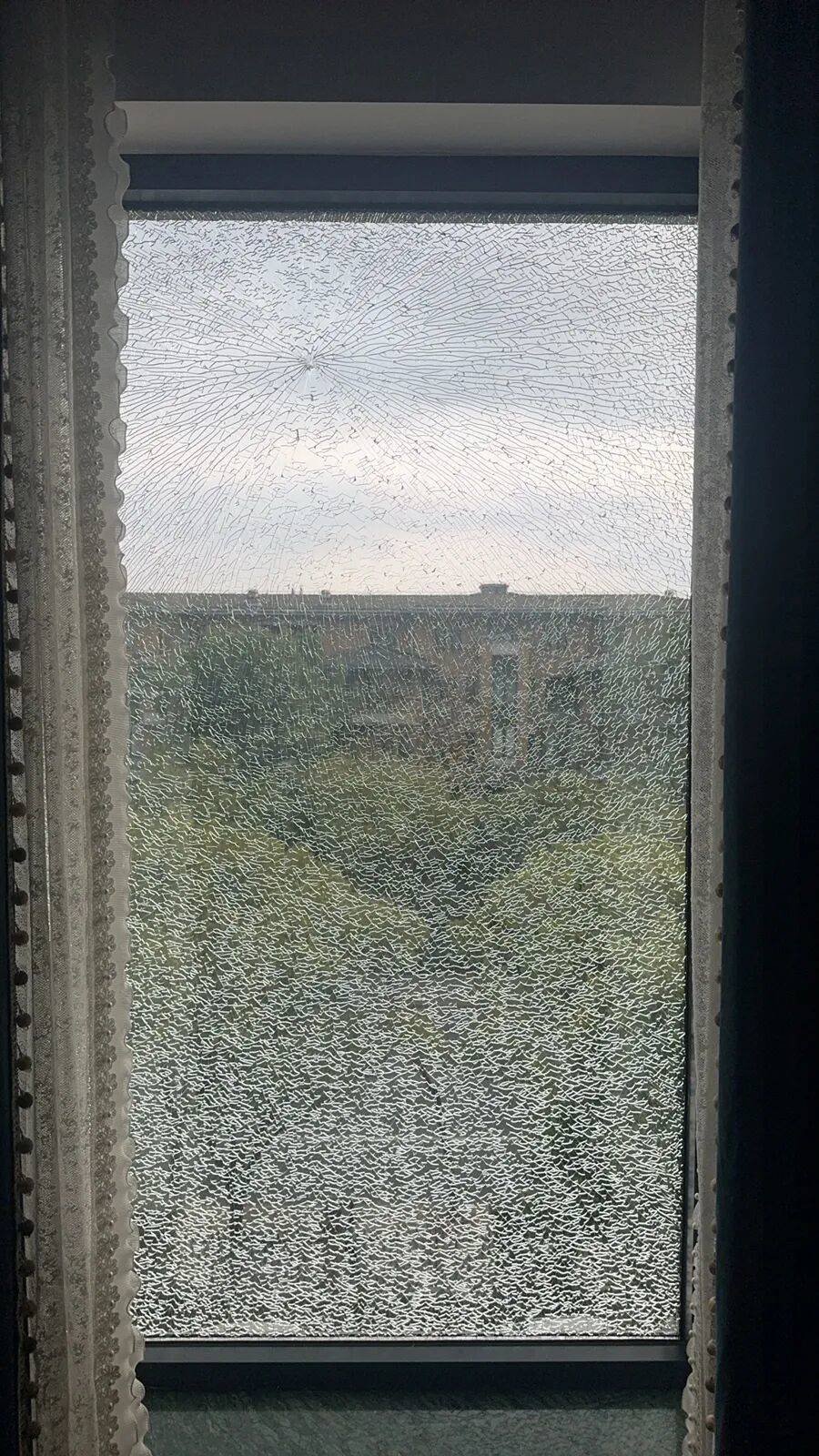 皇冠足球管理平台出租_上海警方:一男子为图好玩皇冠足球管理平台出租,多次严重威胁居民人身财产安全,已刑拘