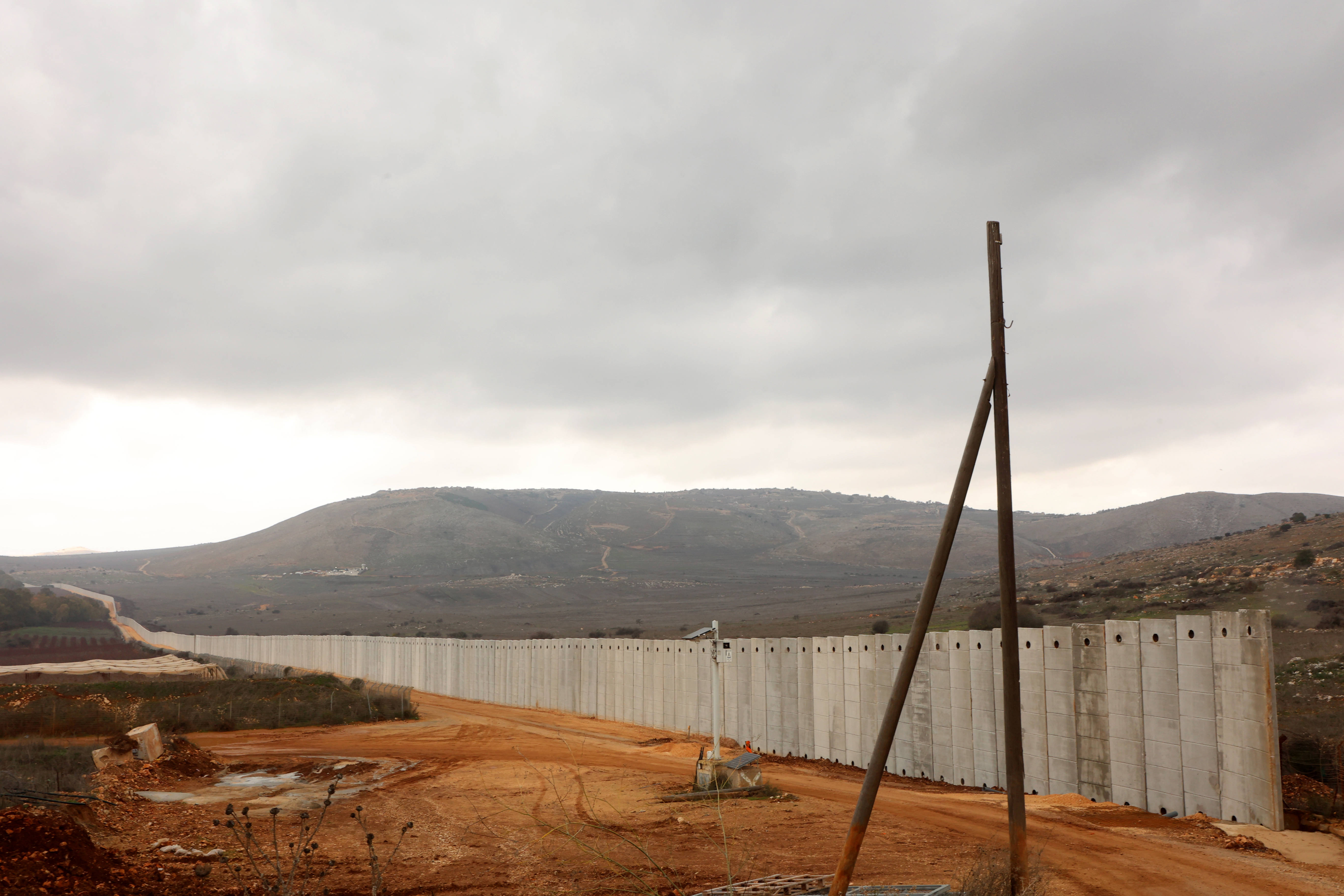 皇冠网址
_以色列在以黎边境地区修建隔离墙