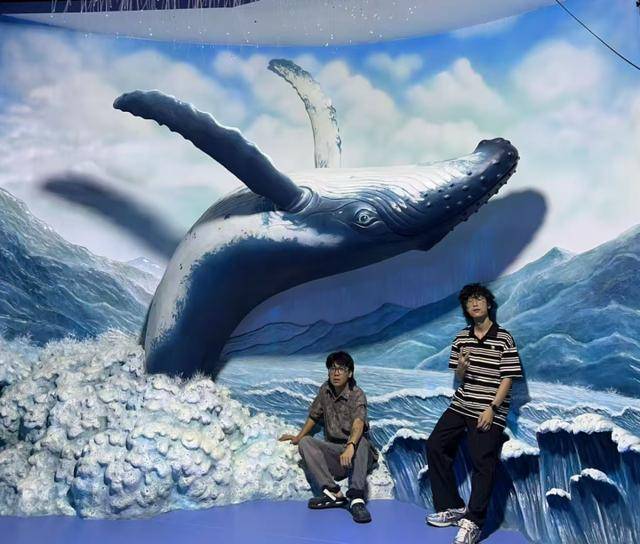 皇冠hga010怎么开户_两个00后刮腻子一年营收100多万元皇冠hga010怎么开户！梦想是画遍全球