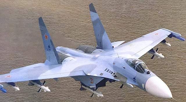 皇冠信用网网址_三代同堂皇冠信用网网址!央视首次出现歼-11、歼-11BS、歼-11BG同框画面