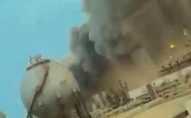 皇冠信用网代理
_第15轮反击来了!伊朗摧毁美国指挥中心皇冠信用网代理
,头号强援也就位,特朗普无奈改口了