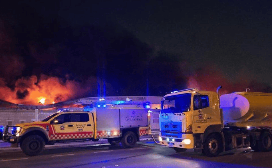 正网皇冠信用网
_破釜沉舟!伊朗发射子母弹猛轰正网皇冠信用网
,击落37架无人机,中东被炸成火海