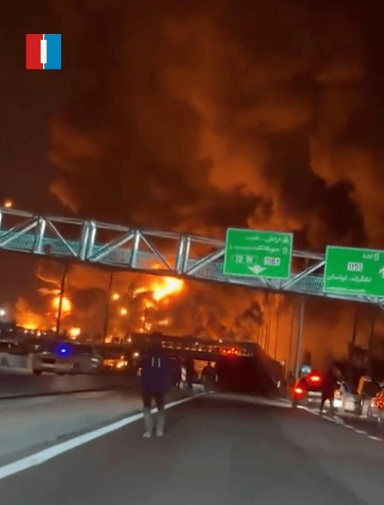 皇冠信用盘最高占成
_“灭国大轰炸”已开始:炸海水淡化厂皇冠信用盘最高占成
,炸油库,伊朗进入艰难时刻