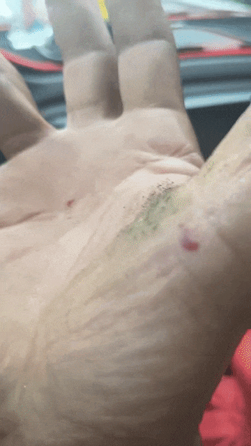 皇冠信用网出租足球_长沙一宿舍里皇冠信用网出租足球，女儿刷到一条救人视频，突然看到一张熟悉的面孔——自己的爸爸，“没有想到平时低调内敛的爸爸这么伟大”